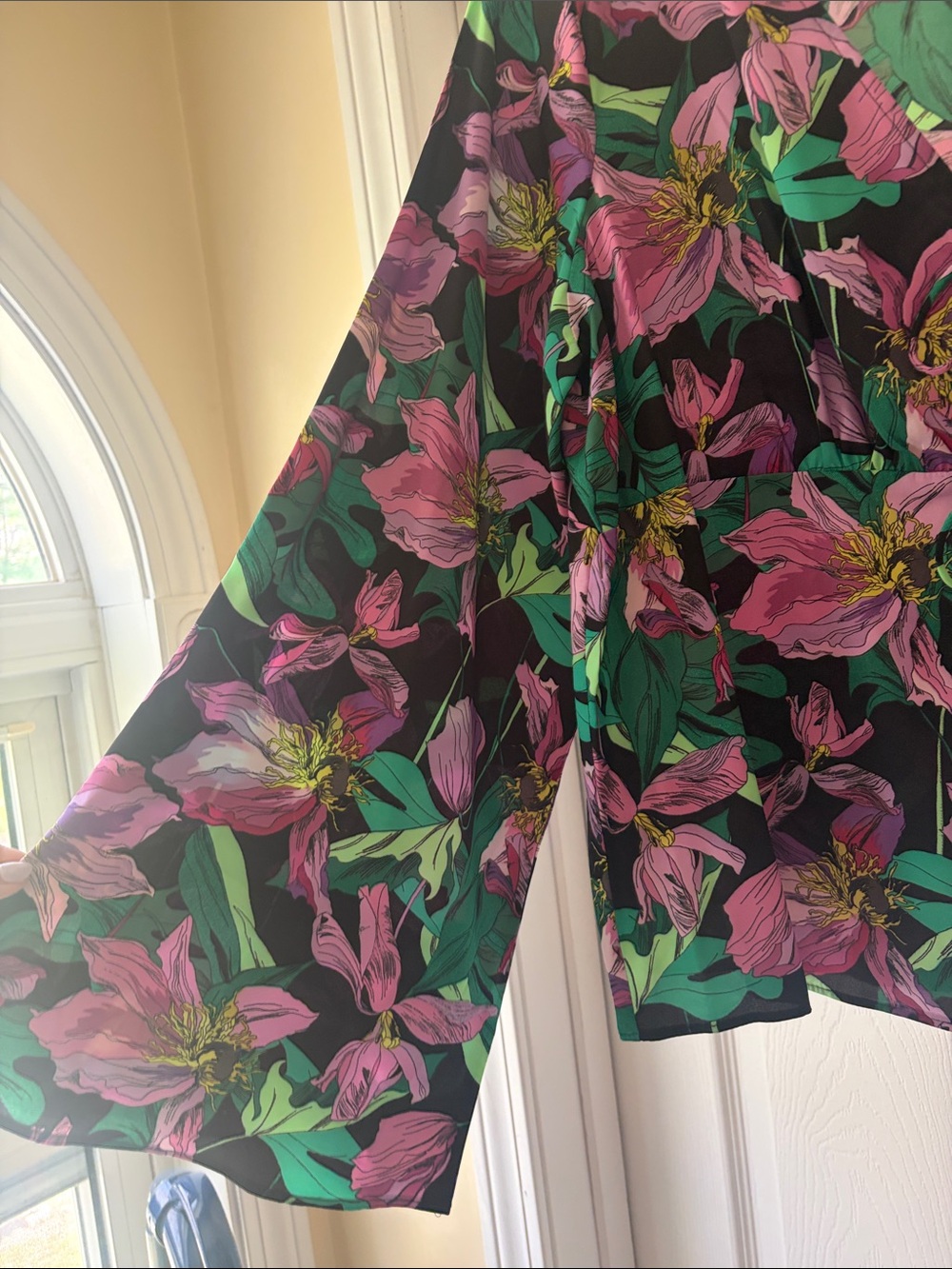 Express Black Floral Tie-Front V-Neck Blouse in Pink & Green - Picture 5 of 8